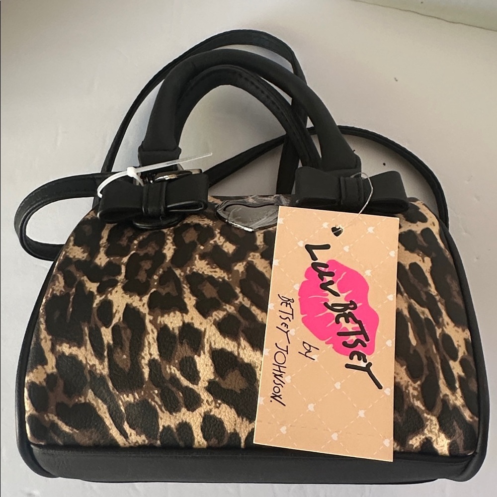 NWTRare Luv Betsey Johnson Leopard Print Mini Barrel Bag CrossbodySatchelCheetah - Picture 13 of 16